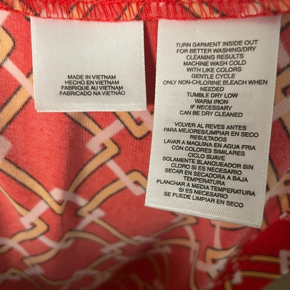 Evan Picone Cowl Neck Sleeveless Top Women's Sz M Scarlett Red Square Print NWT - Picture 6 of 8